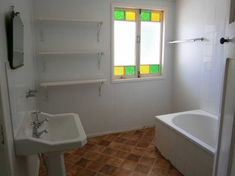 53 Glebe Road, Newtown QLD 4305