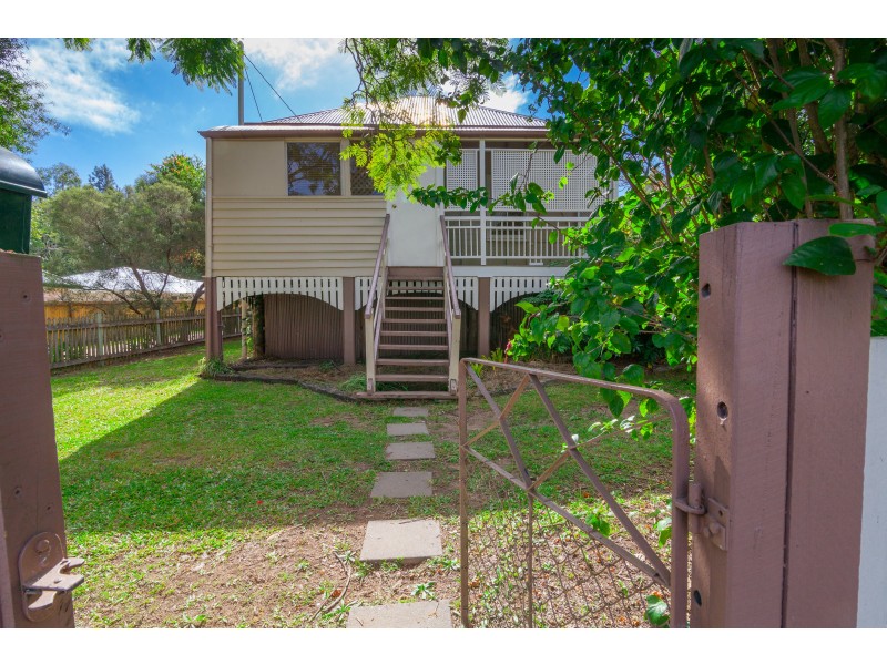 22 Glossop Street, Brassall QLD 4305