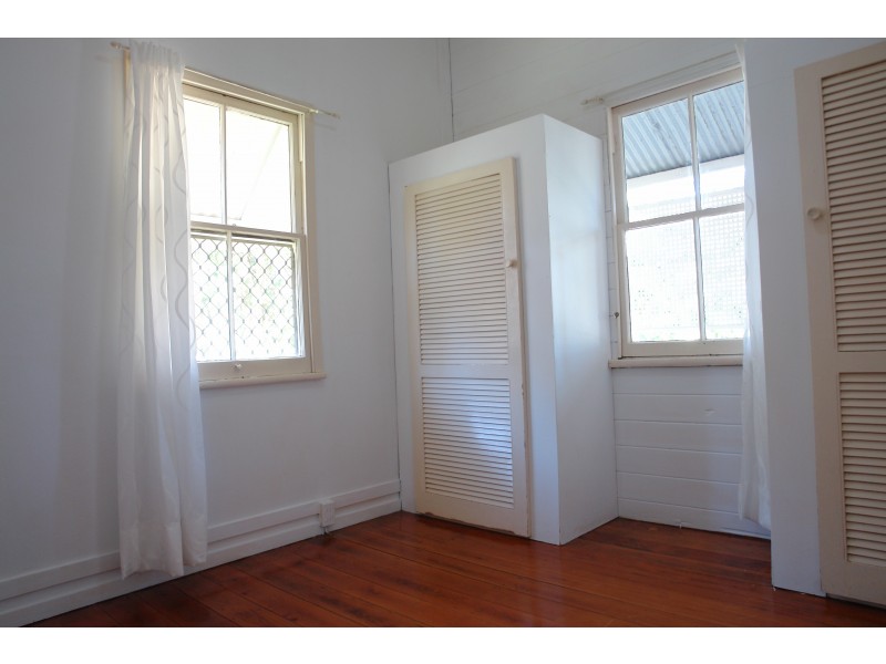 22 Glossop Street, Brassall QLD 4305