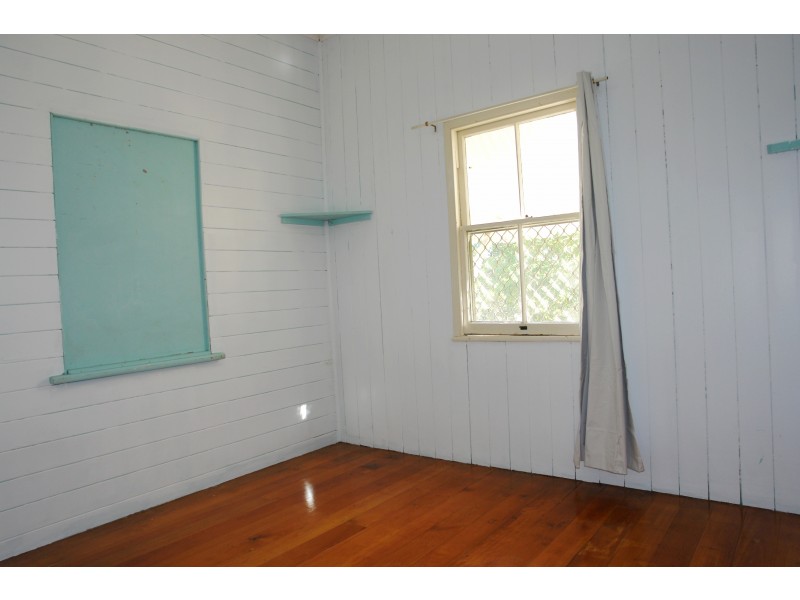 22 Glossop Street, Brassall QLD 4305