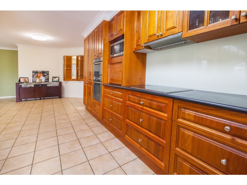 76 Bradfield Drive, Brassall QLD 4305
