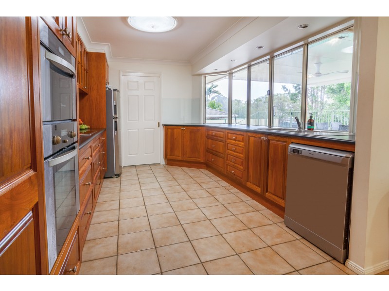 76 Bradfield Drive, Brassall QLD 4305