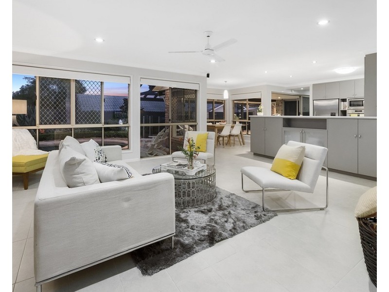 32 Equestrian Drive, Yamanto QLD 4305