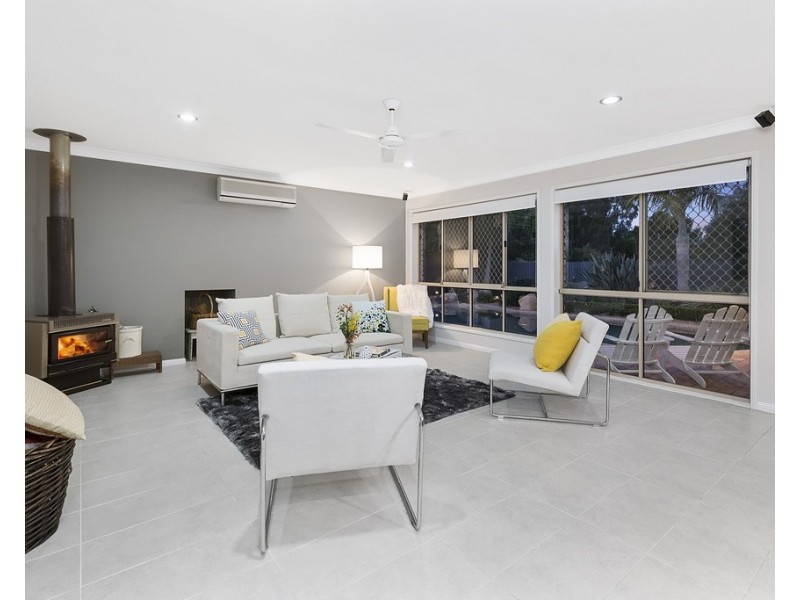 32 Equestrian Drive, Yamanto QLD 4305