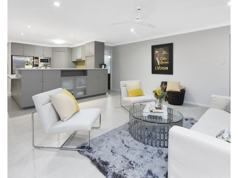 32 Equestrian Drive, Yamanto QLD 4305