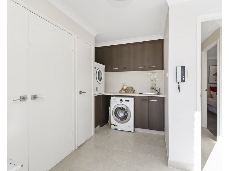 32 Equestrian Drive, Yamanto QLD 4305