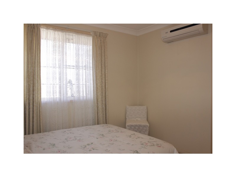 323 South Station Road, Raceview QLD 4305