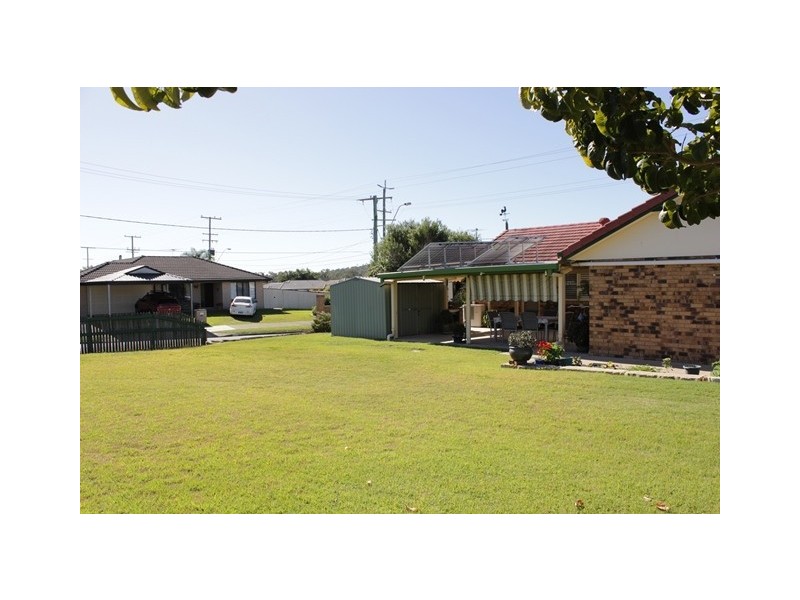 323 South Station Road, Raceview QLD 4305