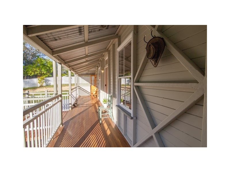 63 Quarry Street, Ipswich QLD 4305