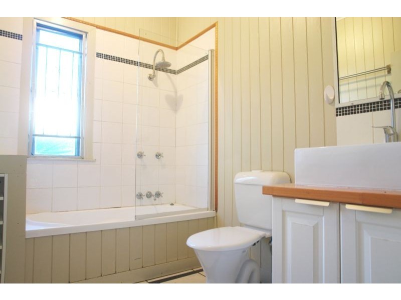 89 Jacaranda Street, East Ipswich QLD 4305