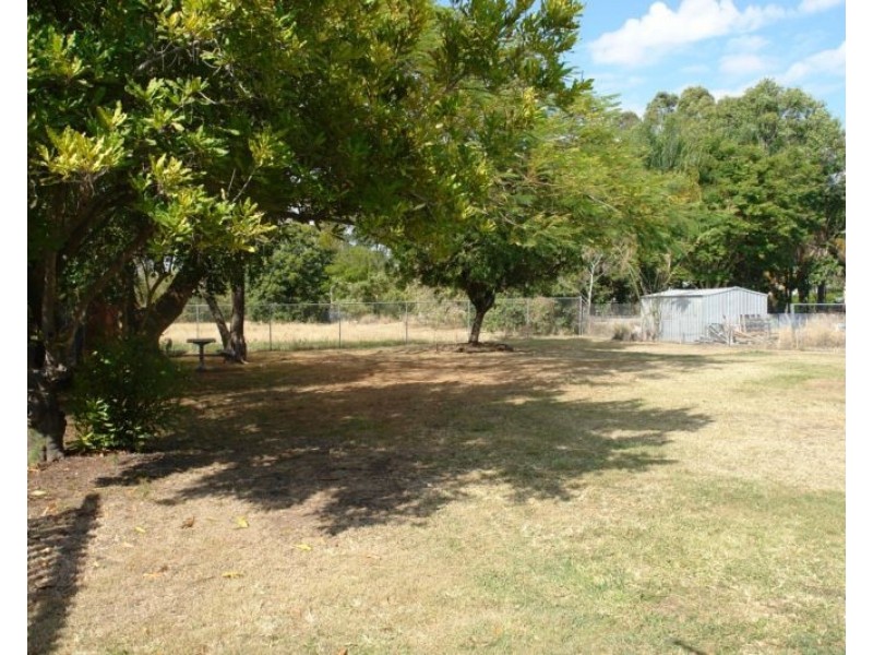 8 Berlin Street, Rosewood QLD 4340