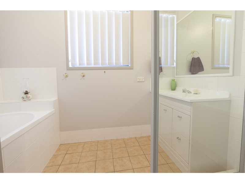 37 Jupiter Street, Wulkuraka QLD 4305