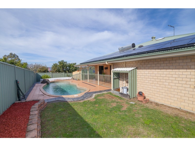 37 Jupiter Street, Wulkuraka QLD 4305