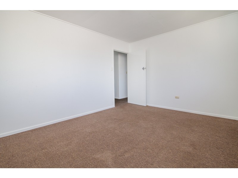 8 Bellhaven Drive, Bundamba QLD 4304