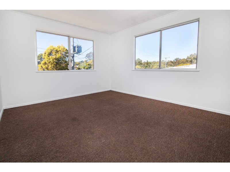 8 Bellhaven Drive, Bundamba QLD 4304