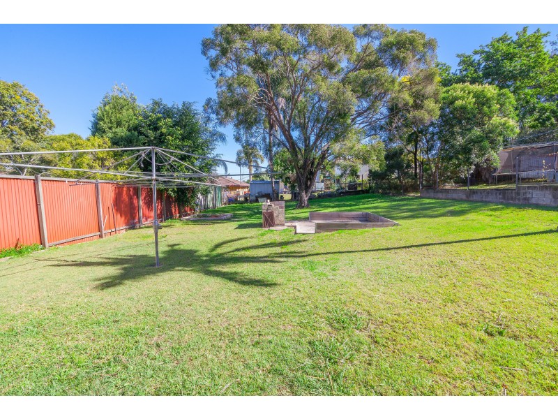 8 Bellhaven Drive, Bundamba QLD 4304