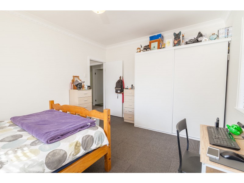 20 Thurso Street, North Booval QLD 4304