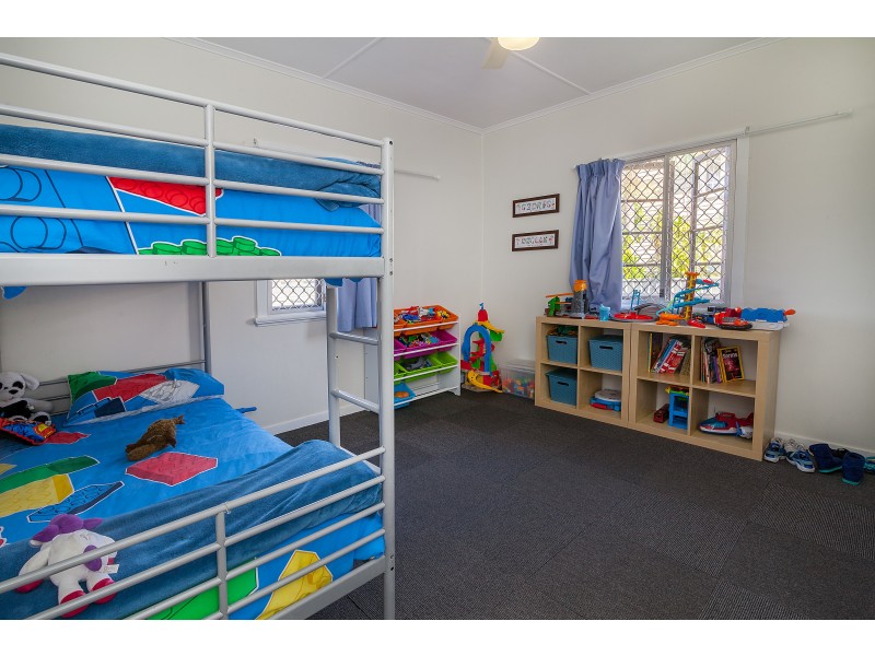 20 Thurso Street, North Booval QLD 4304