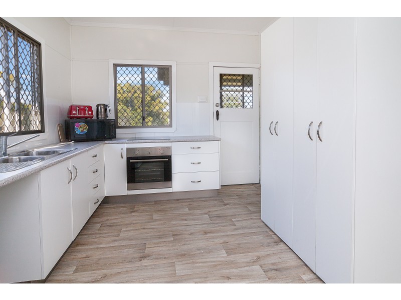 20 Thurso Street, North Booval QLD 4304