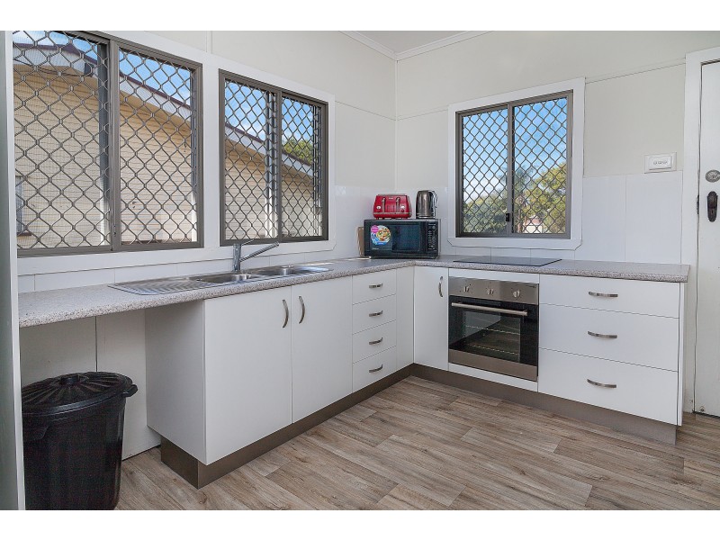 20 Thurso Street, North Booval QLD 4304