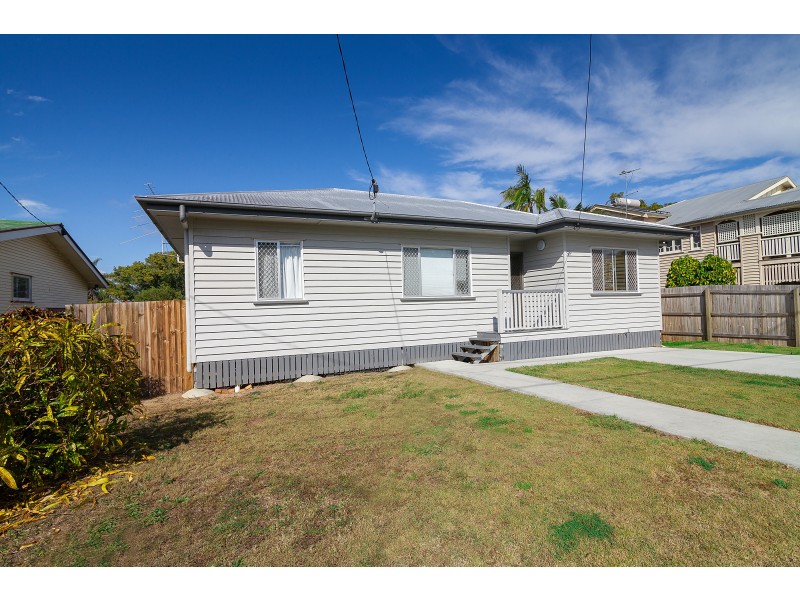 20 Thurso Street, North Booval QLD 4304