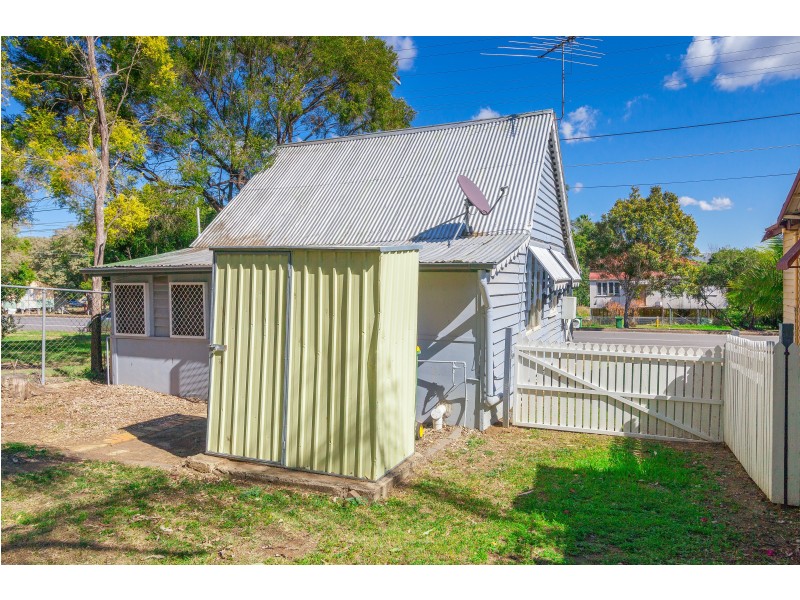 19 Smith Street, North Ipswich QLD 4305