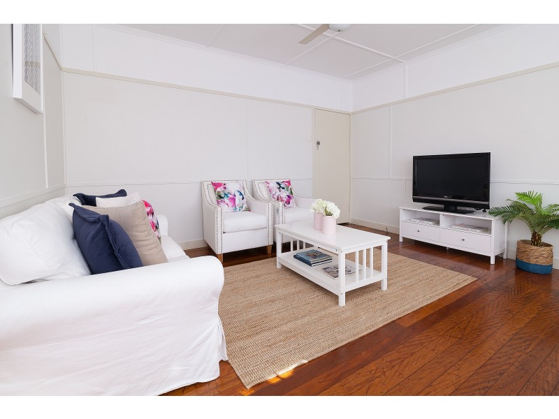 5 Adam Street, One Mile QLD 4305