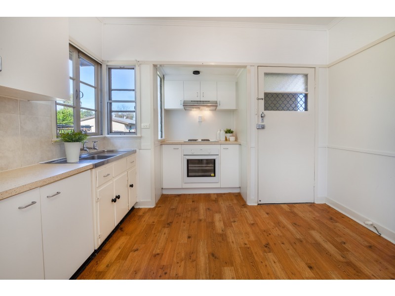 5 Adam Street, One Mile QLD 4305