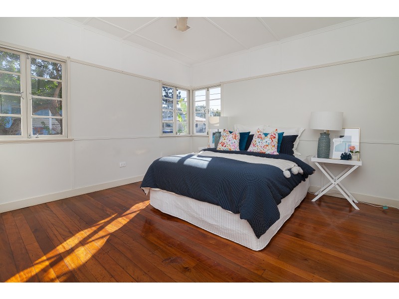 5 Adam Street, One Mile QLD 4305