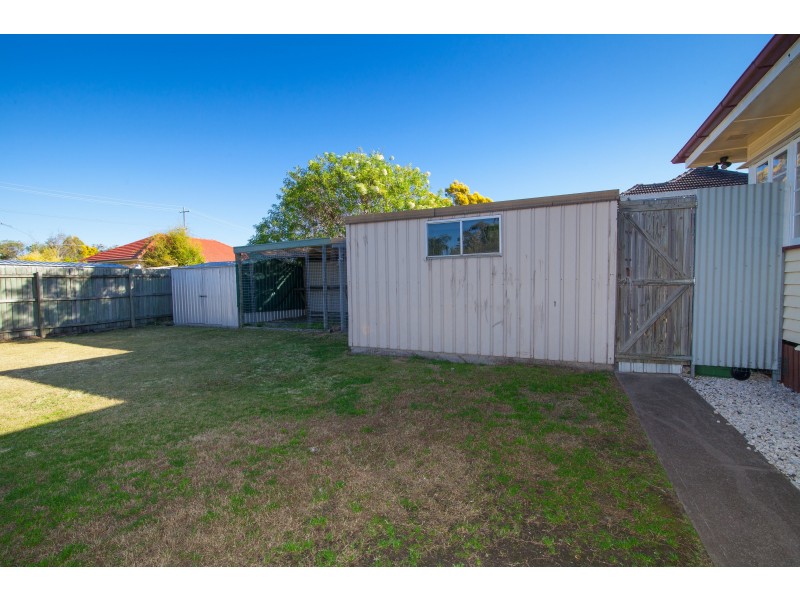 5 Adam Street, One Mile QLD 4305