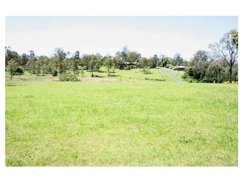 86 Elanora Way, Karalee QLD 4306