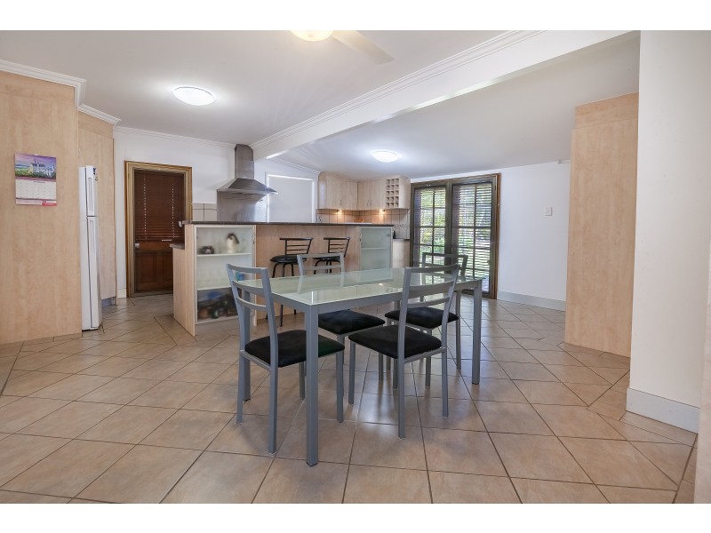 32 Grenadier Circle, Ebbw Vale QLD 4304