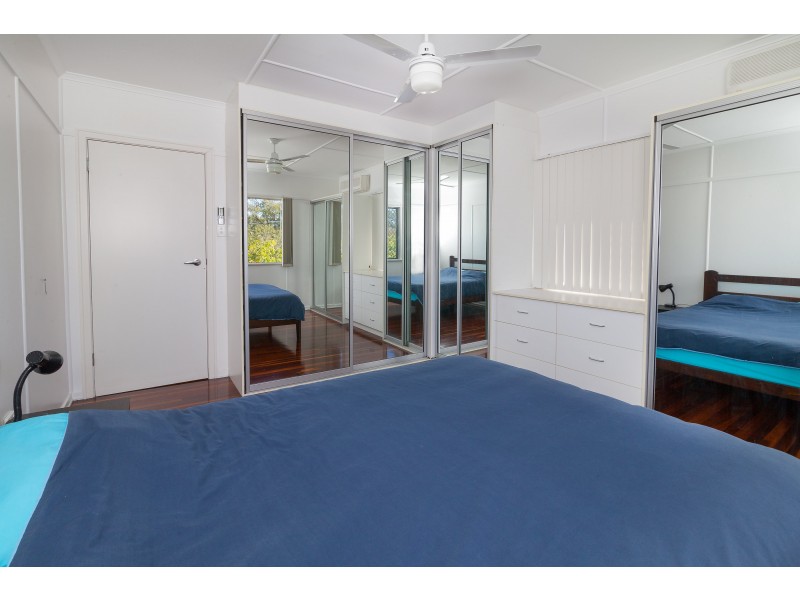 32 Grenadier Circle, Ebbw Vale QLD 4304