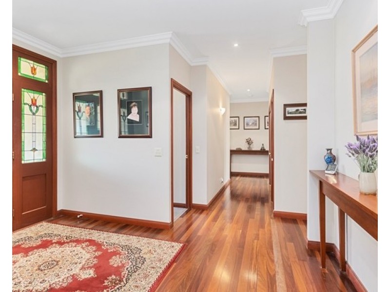 1242 Ripley Road, South Ripley QLD 4306