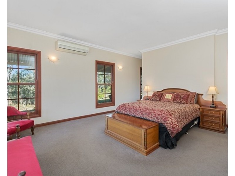 1242 Ripley Road, South Ripley QLD 4306