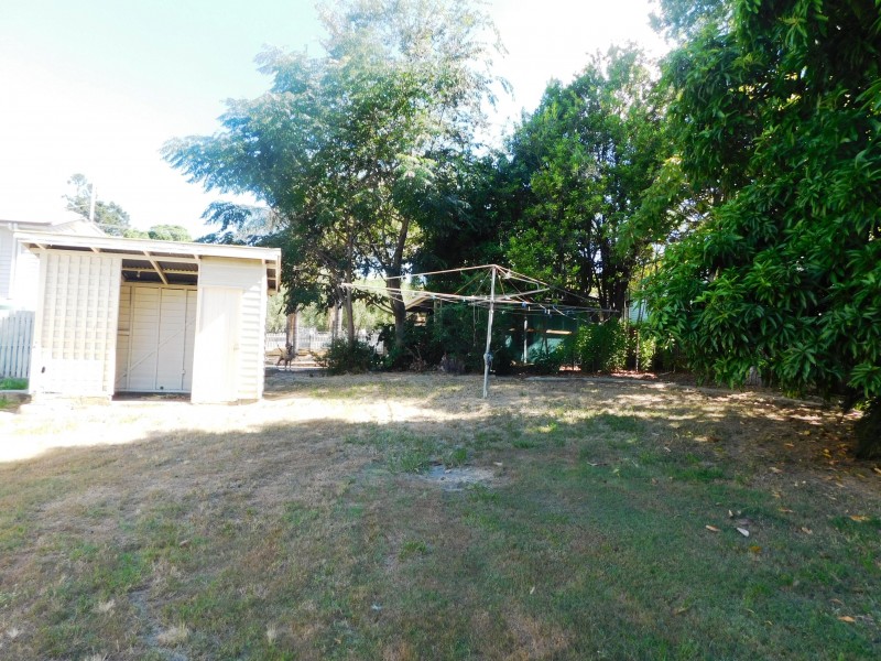 75 Warwick Road, Ipswich QLD 4305