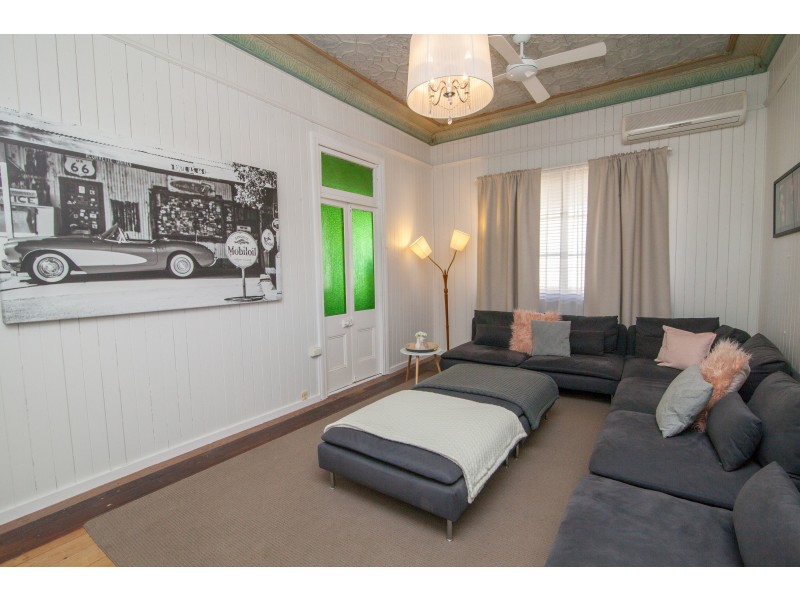 32 Waterworks Road, Brassall QLD 4305