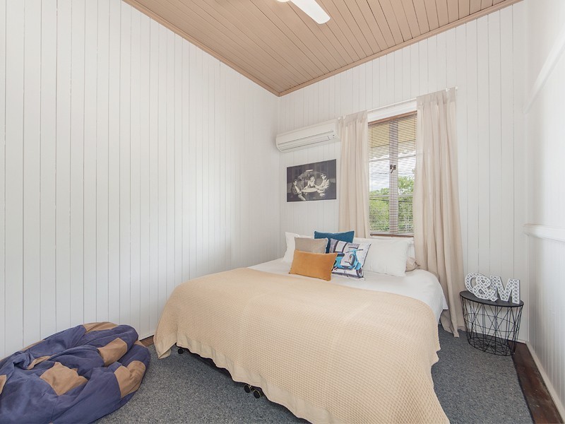 32 Waterworks Road, Brassall QLD 4305