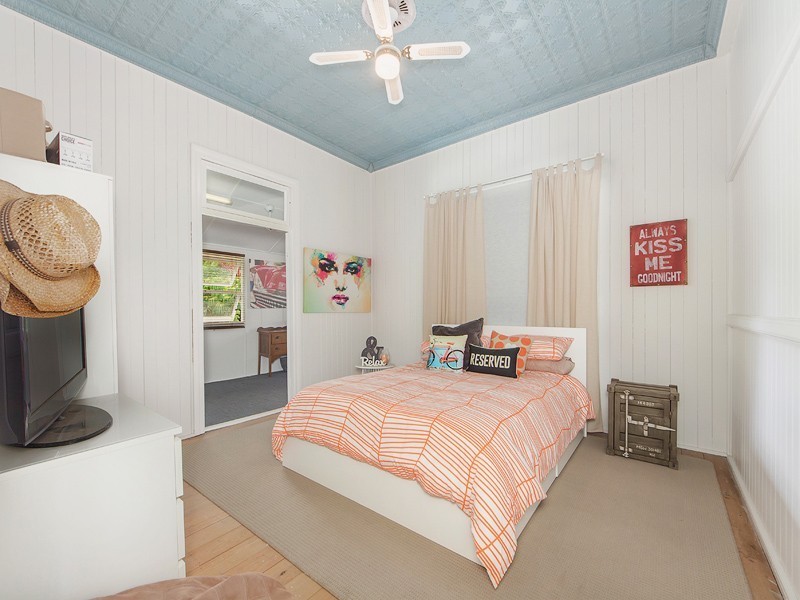 32 Waterworks Road, Brassall QLD 4305