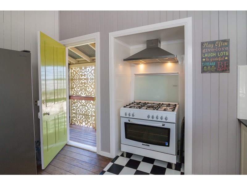 32 Waterworks Road, Brassall QLD 4305