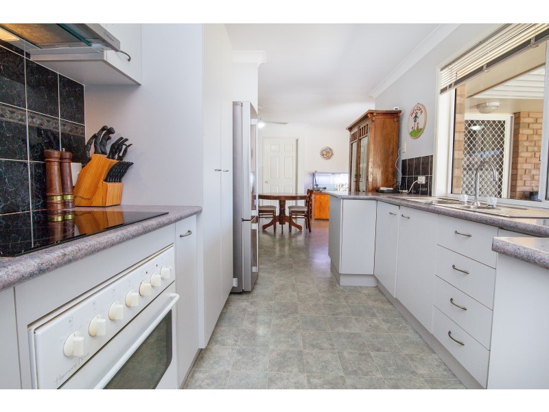 11 Glasgow Boulevard, Brassall QLD 4305