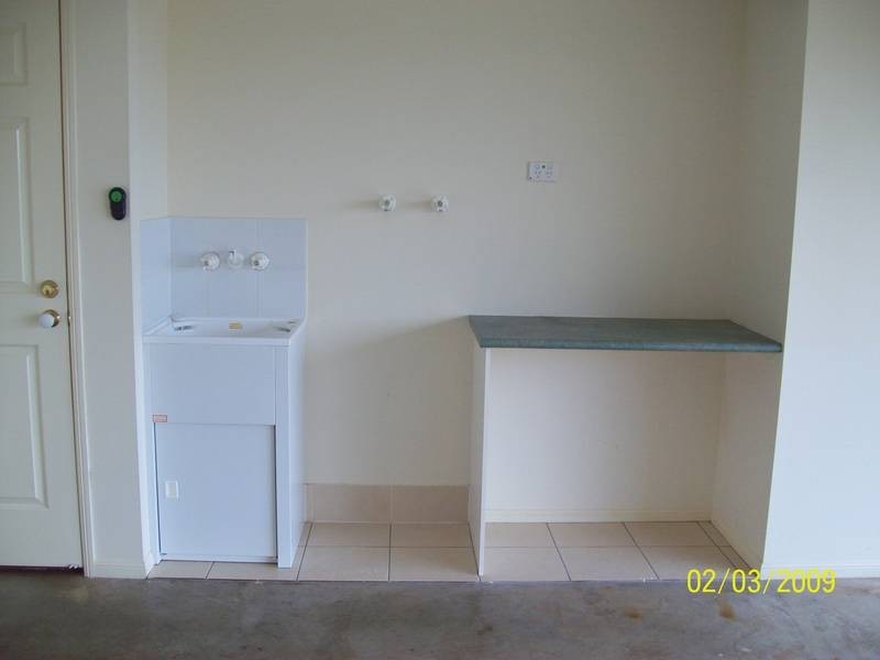 8 Kathleen Place, Yamanto QLD 4305