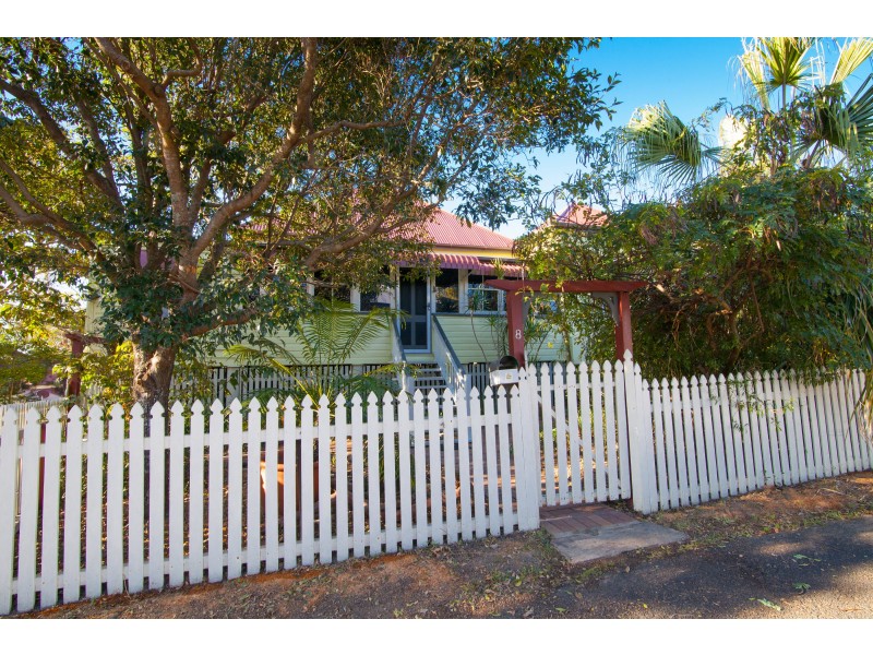 8 Lennon Lane, North Ipswich QLD 4305