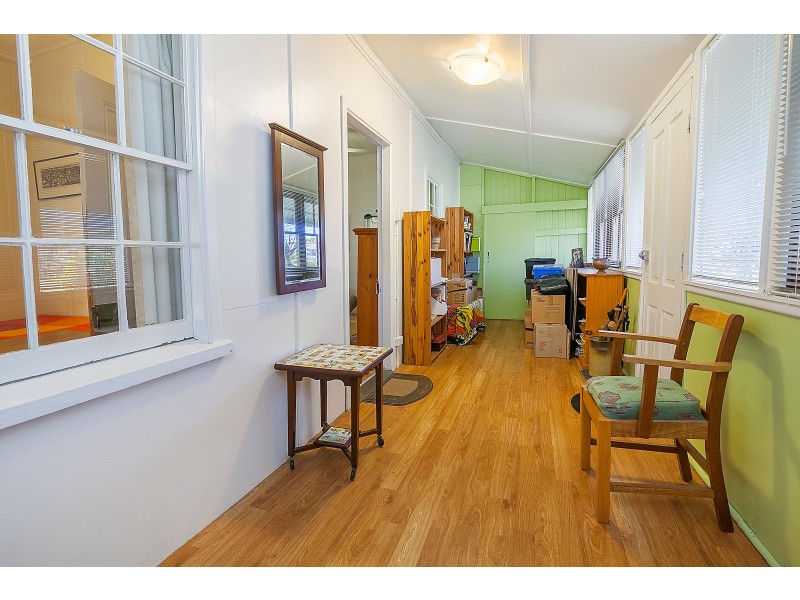 8 Lennon Lane, North Ipswich QLD 4305