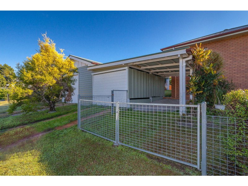 31 Dorothy Street, Silkstone QLD 4304