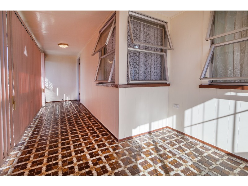 31 Dorothy Street, Silkstone QLD 4304