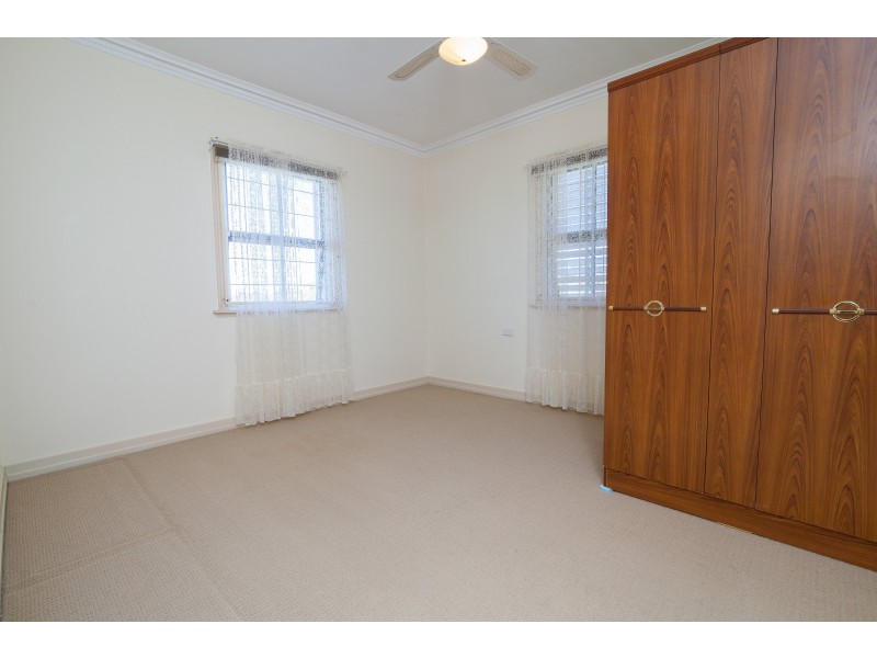 31 Dorothy Street, Silkstone QLD 4304