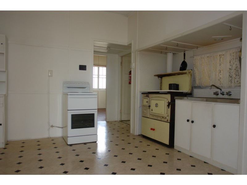 104 Albert Street, Rosewood QLD 4340