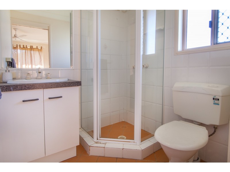 5 Joshua Place, Raceview QLD 4305