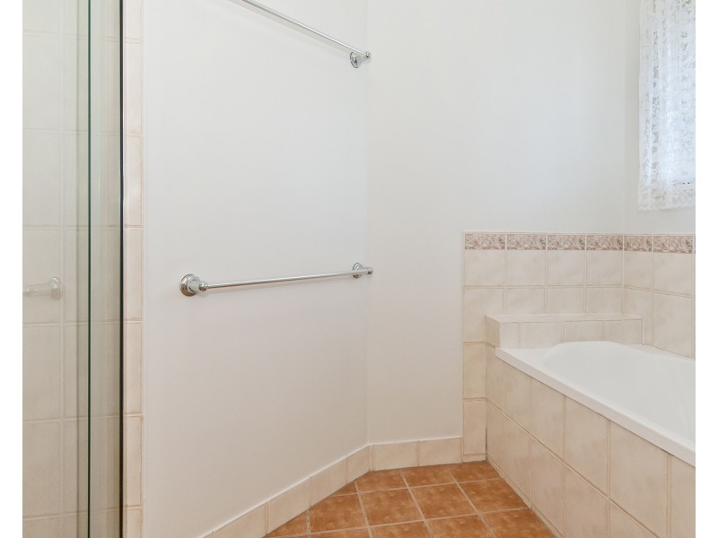 10-14 Eastfield Court, Deebing Heights QLD 4306